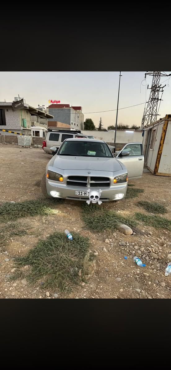 السلام عليكم 
 چارجر للبيع موديل 2009 
مكينه كير جديد كهربائيات بلاد 
سياره بسمي تحويل ثاني يوم 
وارد أمريكي حادث طلقات ٣بصفحت السايق 
سياره جاهزه تبريد تتفئه كفاله 
٠٧٧٤٢٧٦٨١٣/*********** السعر ٩٥ وبيها مجال بسيط
