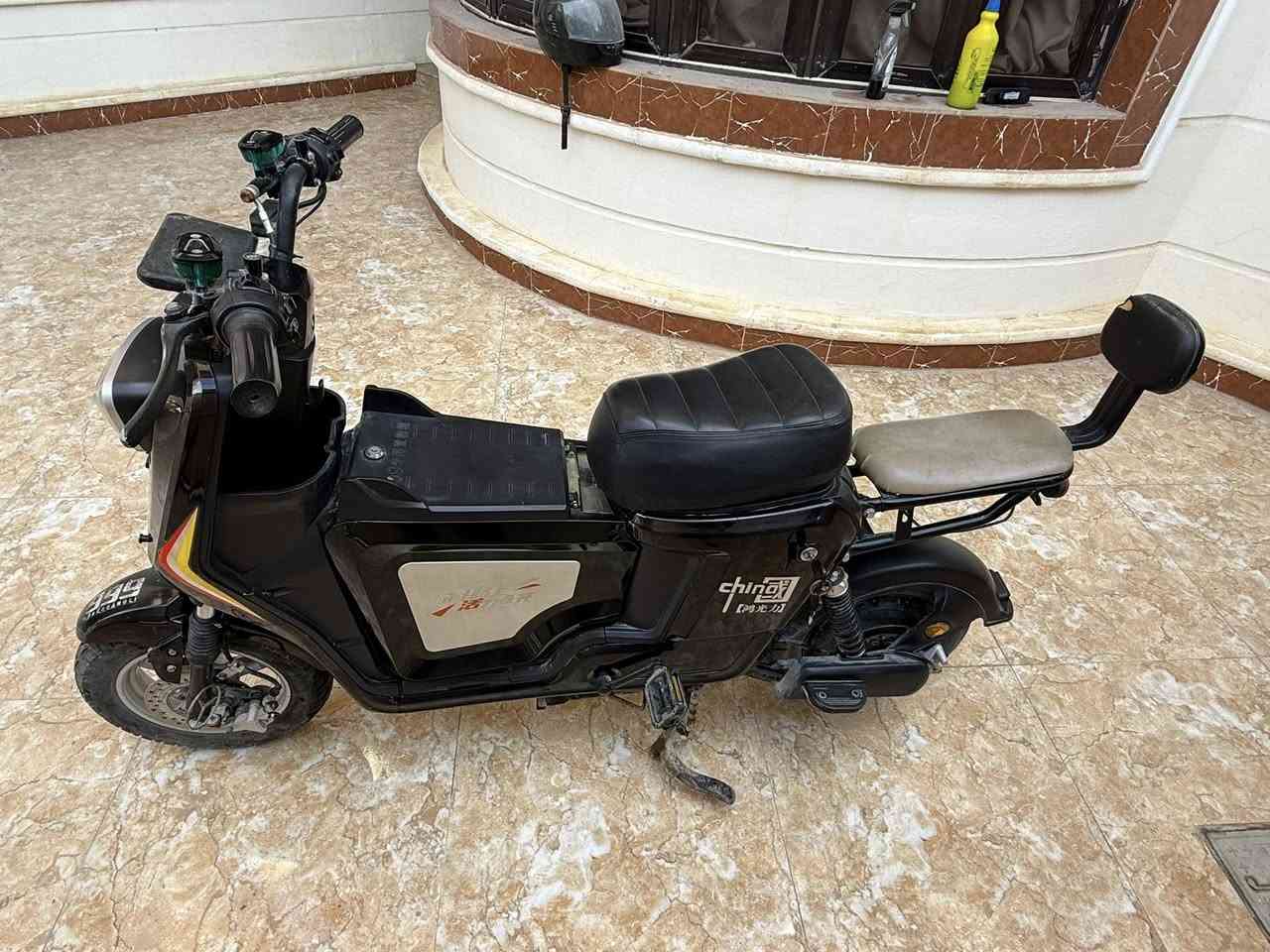 ماطور شحن تسلا جبلي بطاريات جديده سعر ٤٠٠ وبي مجال للأستفسار ***********
