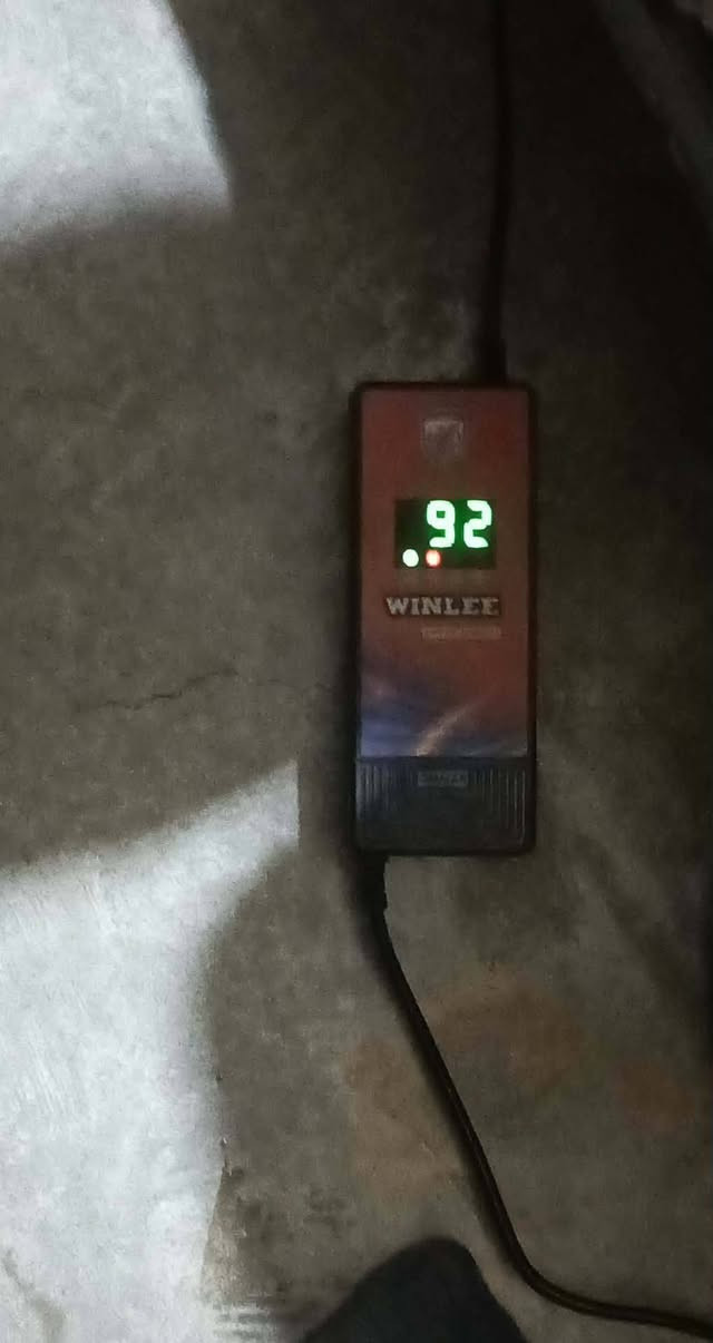 السلام عليكم 
للبيع ار 9 برو ماكس 5 بطاريات 32 امبير 
سعرو 450 وبي مجال بسيط ويرهم مراوس بتايكر 

***********
