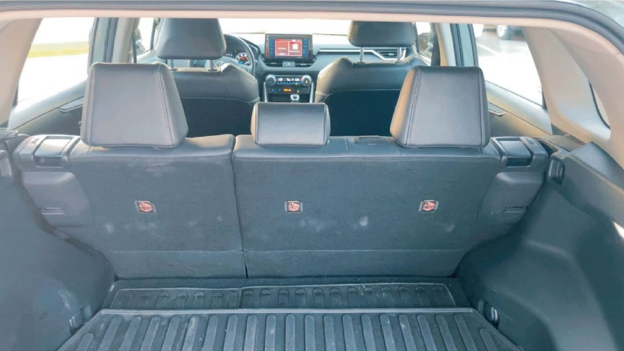 Toyota RAV4 2022 XLE Premium(Hybrid)
# كلين تايتل (بيها  بارد قطعه عله كد شبر وصبغ  ) 
اللون مميز ( سمنتي )   
عداد المسافة ٢٥٠٠٠ الف ميل
حجم المحرك 4 سلندر (2.5L) 
المواصفات :
بصمة ابواب
بصمة تشغيل
صندوق شفط كهربائي 
فتحة سقف سلايد
دفع رباعي AWD
كشنات جلد +تدفئة 
استيرن تدفئة 
رادار أمامي(تحديد مسار)
رادار جانبي (نقاط عمياء)
رادار خلفي(التحذير من الاصطدام)
اوتو ستارت (Auto start)
اوتو ستوب(Auto Stop)
هاند بريك بصمة
اوتو هولد(Auto Hold)
تحكم وضعيات القيادة ECO,NORMAL,SPORT
مانع انزلاق+ABS
حساسات خلفية+كاميرا
تحكمات استيرن
تبريد قطعتين 
مقاعد خزن ذاكرة 
 السيارة في حالة الوكالة
رقم الشاصي:-JTMB6RFV7ND530917
مكان سياره الكاظمية 
للانصال ***********
