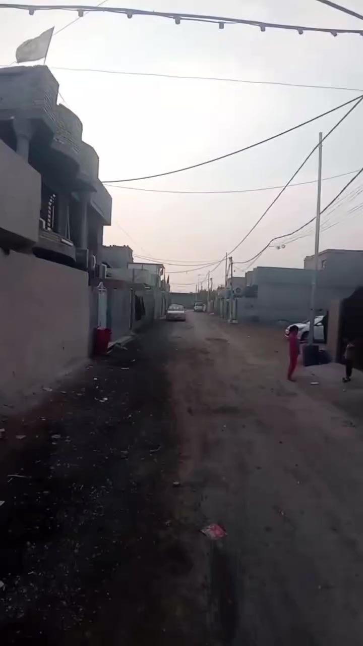 السلام عليكم بيت للبيع ١٠٠متر بغداد بوب الشام قرب القوس منطقه اسمها أسوار بغداد زراعي سند١١٧ مشموله بلتطويب المعامله ماشيه منطقه متوفره الخدمات بيها قريب عالشارع العام للاستفسار على الرقم ***********
