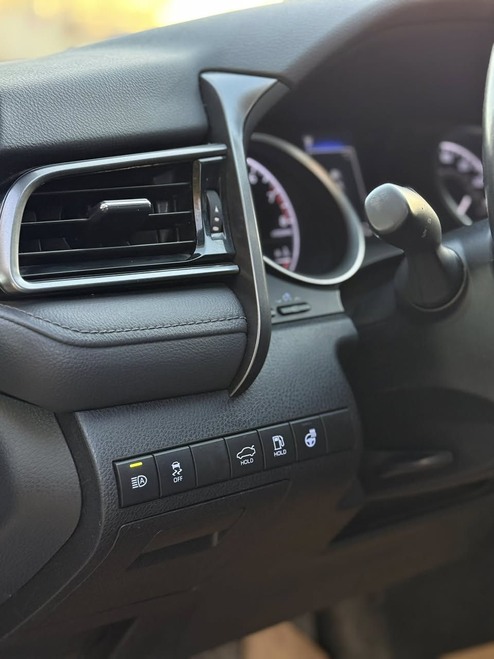 تويوتا كامري  2023‏‎
مواصفات 
بصمة
كشنات كهربائي 
‏‎کشنات تدفئة
‏‎شاشة 
ستيرن هيتر 
ناضور ليلي
‏‎كاميرا 
ثلاث انظمة قيادة eco -normal-sport
تحكمات ستيرن و تحديد سرعه 
تحديد مسار 
‏رادار امامي و خلفي
رادار جانبي
‏‎لايتات زينون LED
وباقي المواصفات المعروفة بالسيارة 

‎السيارة بجمها كبس وخلفي كبس
ضرر فقط باب الصدر وباب الخلفي 
ونص جاملغ الخلفي كلير امريكا 
السيارة رقم اربيل باسمي شرط الوكالة او التحويل
هزة وفحص وسنويه جديدة 
ماشية ٢٥ الف فقط 
السعر 178$ وماكو هيج سعر بالسوك 
مكان السيارة اربيل 
***********
