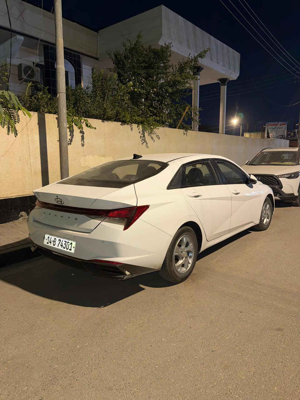 السلام عليكم اخوان سيارة النترا وارد كوري افانتي موديل 2023 رقم بصرة حرة بيها 3 قطع تبديل نفس اللون وصبغ كد شبر بلداير الخلفي المواصفات فول ماعدى الفتحة 4 وضعيات قيادة شاشة جبيرة تحكمات ستيرن جهتين وبعد هواي مواصفات السعر 145$ اخوان اترجاكم لحد يراسلني ع الفيس تريد تفاصيلها راسلني ع الواتساب ***********
