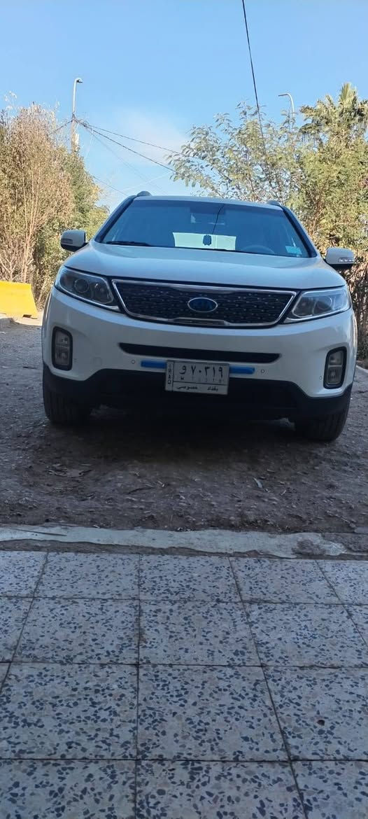 السلام عليكم
للبيع كيا سورنتو 
٢٠١٤  كفاله عامه من كلشي 
لا بارد ولا وصبغ ولا حادث 
رقم بغداد بأسمي 
تختم تاير  جديد 
حداديه جاهزه  
باتري جديد 
تبريد  جاهز
سياره مال بيت ممتعوبه
فول عدا البنراما 
ثلاث بصمات 
بردات خلفيه 
بصمت أبواب 
كشن كهربائي 
تفئه بل كشن 
لد أمامي خلفي 
ويلكب كروم 
ماشيه ١٤٧ قابله للزياده 
غير متواجد ع الفيس 
***********
