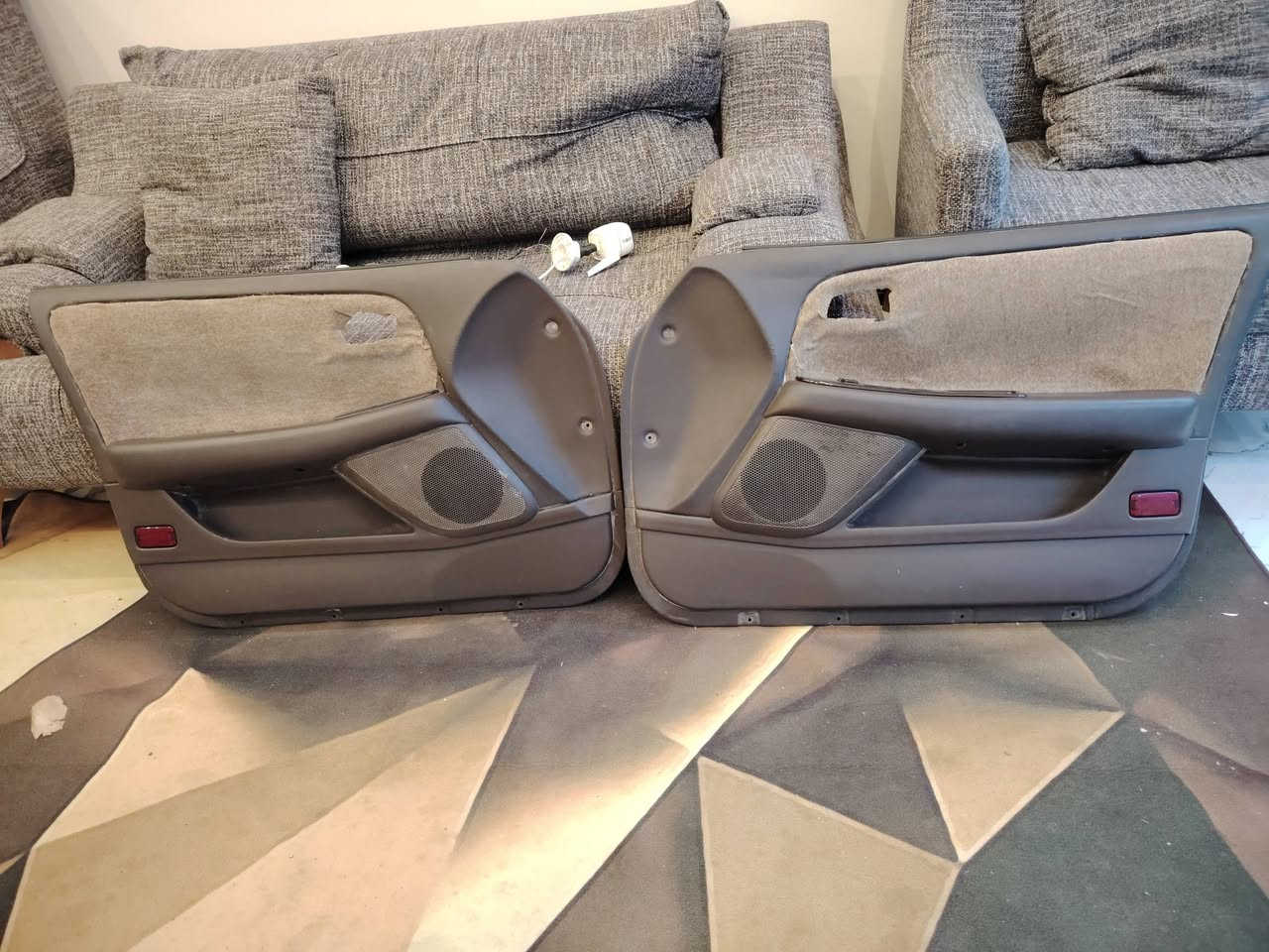 بطاين وارد يابان مارك نفخ لون جوزي

فقط اماميات مع دكم الاماميه

*********** بصره تنومه كردلان ***********
