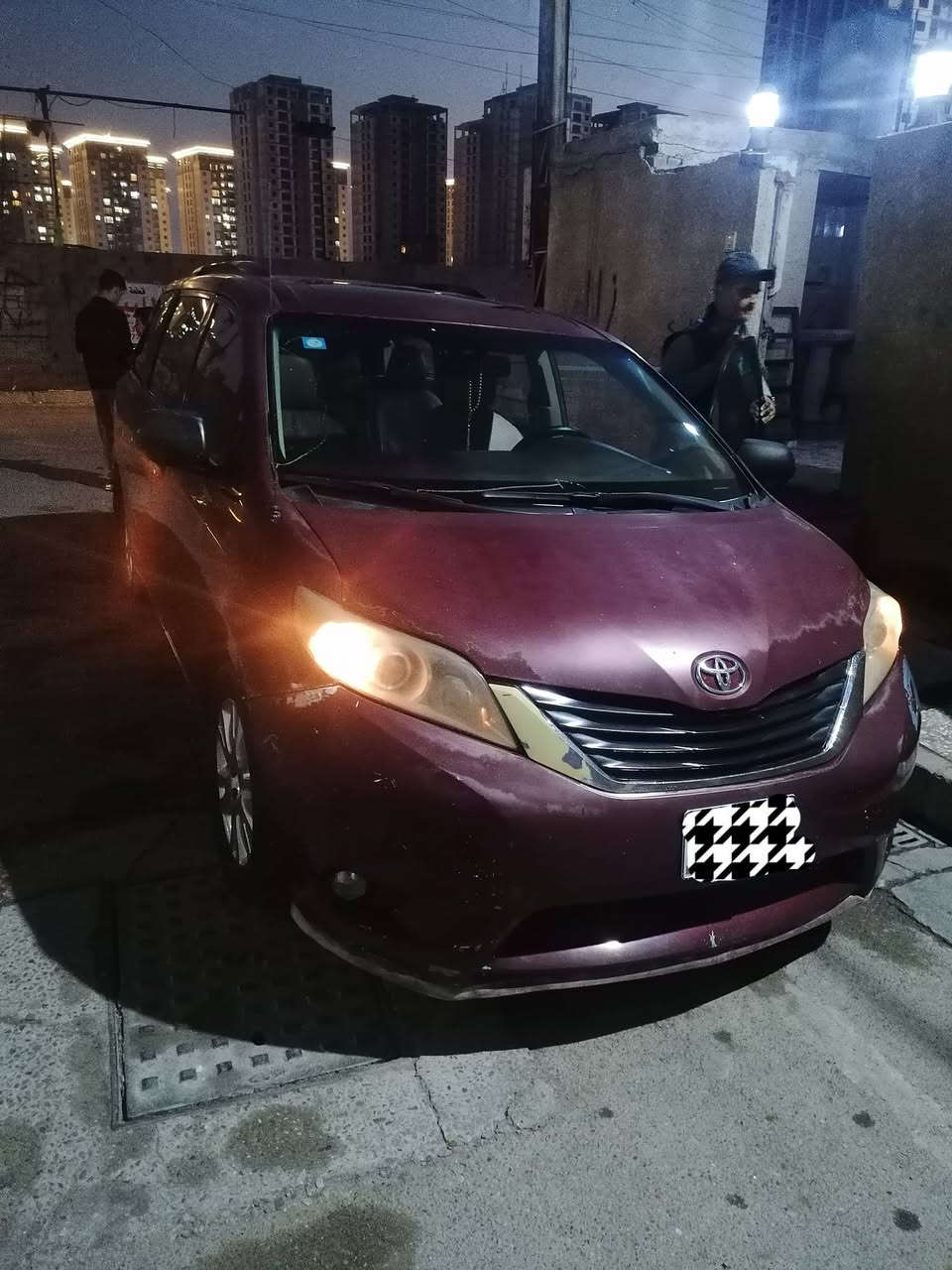 تيوتوتا سينا 2012 مراوس بسينا 2021 هايبرد مواصفات XLE معروفة حادثها جاملغ وبنيد ا
و بغداد باب السلايد و شوية من باب السايق

تفاصيل أكثر خاص او واتساب
***********
