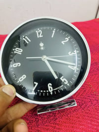 ساعة • شغالة • نظيفة