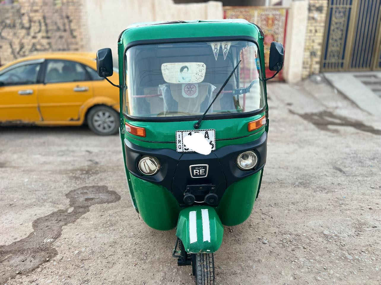 سلام عليكم تكتك موديل 21شهر 7 مكينه نضيفه تكتك نضيفه تخم تايرات تكتك مال جناي نضيفه رقم وسنويه مكان العماره سعر 7800 وبيها مجال رقم ***********
