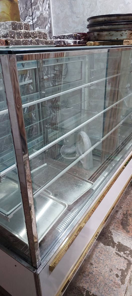 براد ايران نضيف على الفحص ٤طوابق ارتفاع ١٦٠ عرض ٢متر تصميم تركي مكان كربلاء***********
