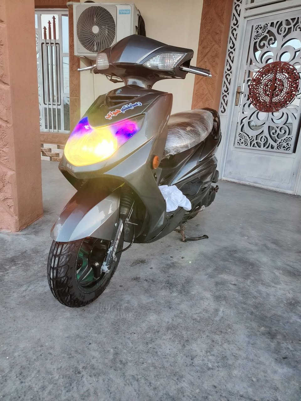 سلام عليكم شباب دراجه سكنس فحل نوزل خطين  قبق نفخ ياباني هندر مو كوري بدون هندر؟ قبل 5 أشهر نزلتها بيدي من رنبه دراجه من لمحل للبيت على أيدي دهن أكثر من عشر ايام ما بقي مكاني بغداد لسعر 🔥*********** واتساب ملاحظه أوراق كامله محرك مكفول كفرات اصليه مالتها ونضافه كدامك
