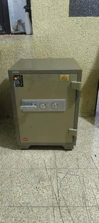 قاصه الماني ضد الحرق والكسر هاي القاصه مستحيل تلكه هيج سعرها 650 الجدي...