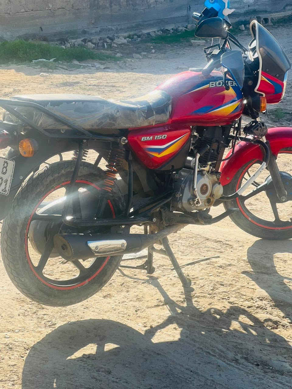 سلام عليكم .دراجه موديل ٢٠ كفاله عامه من كلشي جانت مضمومه مرقمه بأسمي السعر 1650
التواصل 
***********
