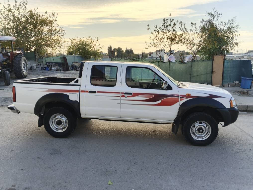 نیسان دەبل اکسل مۆدێل2006 جام کارەبا ناو سور بەس بۆنیتی بۆیاخە بێ ناوگرتن نمونە لەجوانیدا توندو تۆڵ سەنەوی تازە بەسەر چووە 
نرخ:120 گەڵا
ژ.م:*********** السليمانية, العراق
