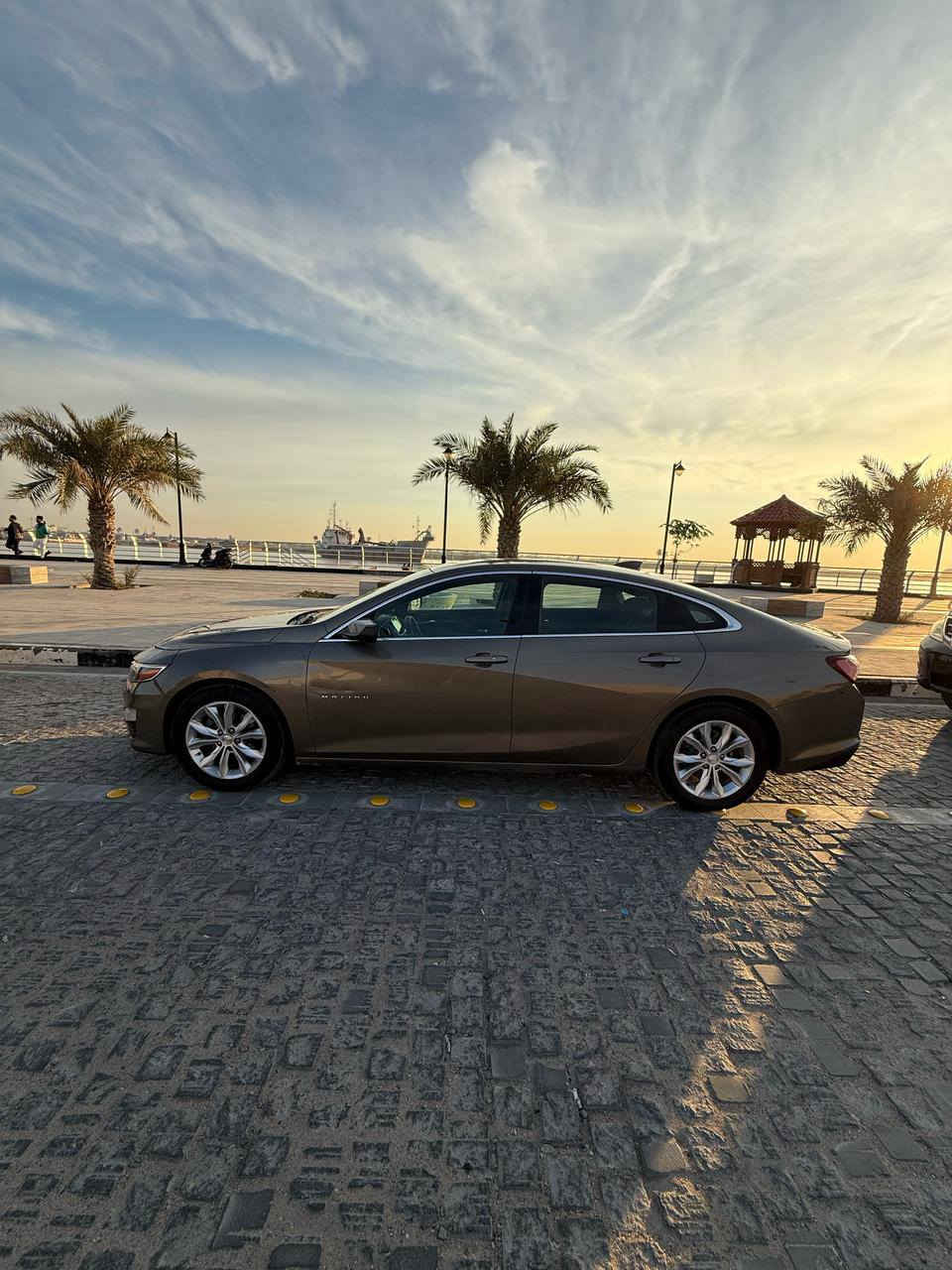 السلام عليكم 
ماليبو 20 امريكي LT
مكينه 1500 تيربو 
رقم بصره معوقين بعد اله سنه 
حادث بنيد وجاملق ايسر بنيد نفسه مصلح 
مكينه كير تبريد تدفئه كفاله 
شاشه جبيره تحكم مثبت سرعه مانع انزلاق السعر.115
الهاتف .*********** وسام 
البصره ابي الخصيب
