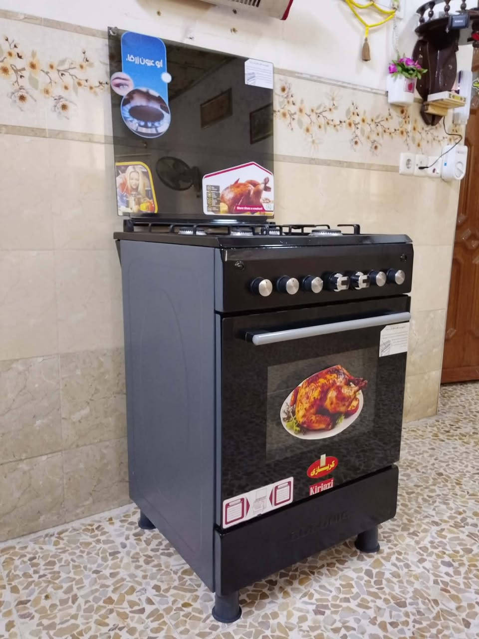 السلام عليكم
السعر 150 الف وبينو مجال بسيط ☝
 طباخ نوعية GOSONIC  موصفات كريازي نظام بوري فرن خطين مستخدم شهرين العنوان موصل الايسر حي سومر  الاستفسار ‏‪***********‬‏
