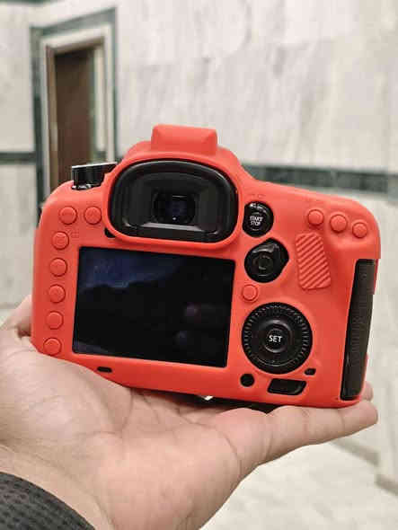 كانون 7D مارك تو بدي فقط
ملحقاته 
بدي 
شاحنه 
بطارية 
درع حماية 
حزام كتف 
السعر قفل 400
مكاني بابل 
التوصيل مجاني 
للإستفسار والاتصال 
***********
