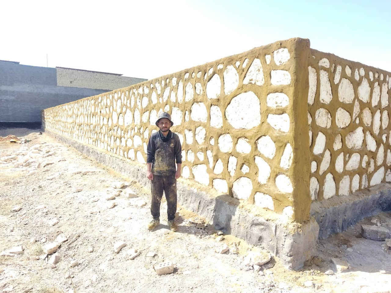 تم بحمد الله اكمال سياج في محافظة كربلاء جامعه العميد 
وان شاء الله ينال اعجابكم والاستفسار الاتصال على الرقم 
***********
ابو قاسم لبناء الحجر
