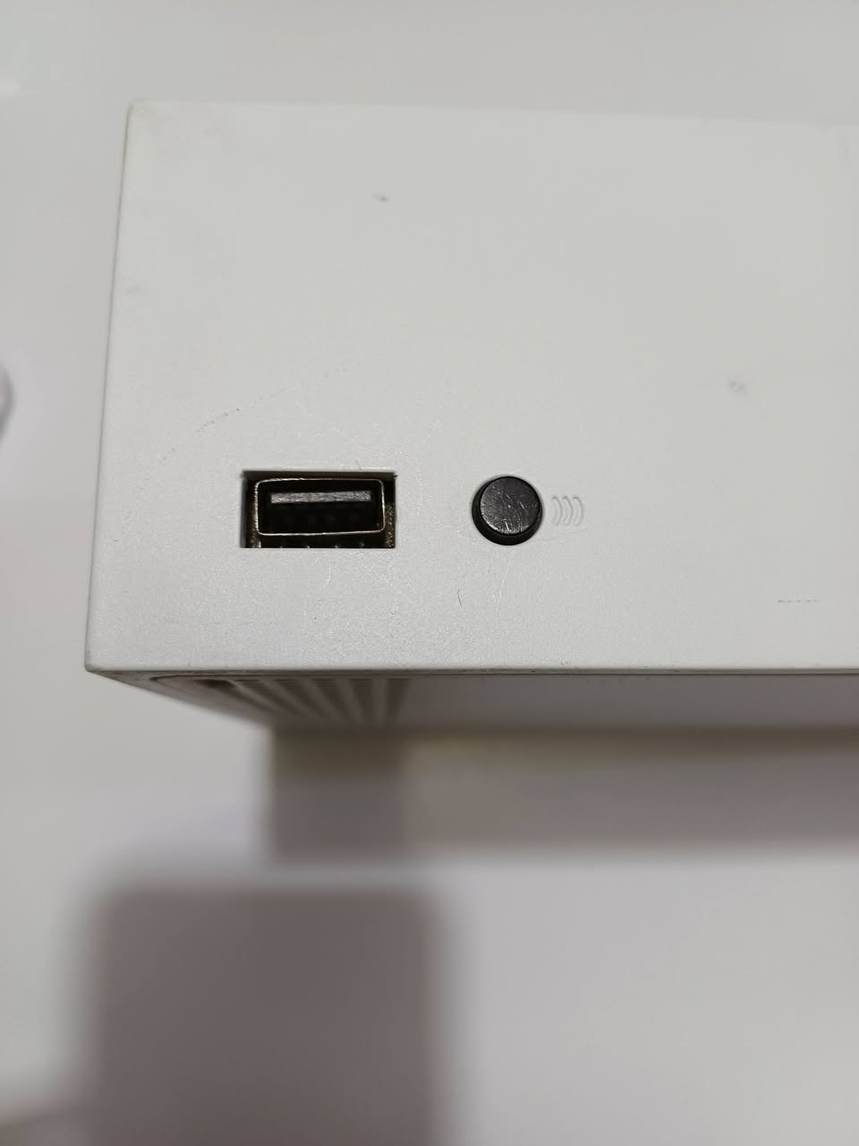 اكس بوكس سيريس اس موديل24
بدون كارتونه وبي حساب بداخله ،بي ثنين ملاحظات
مدخل يو اس بي وجوستك مفتوحه فقط كامل ملحقات
سعر 325 وبي مجال يعني
للأستفسار واتساب فقط ***********
