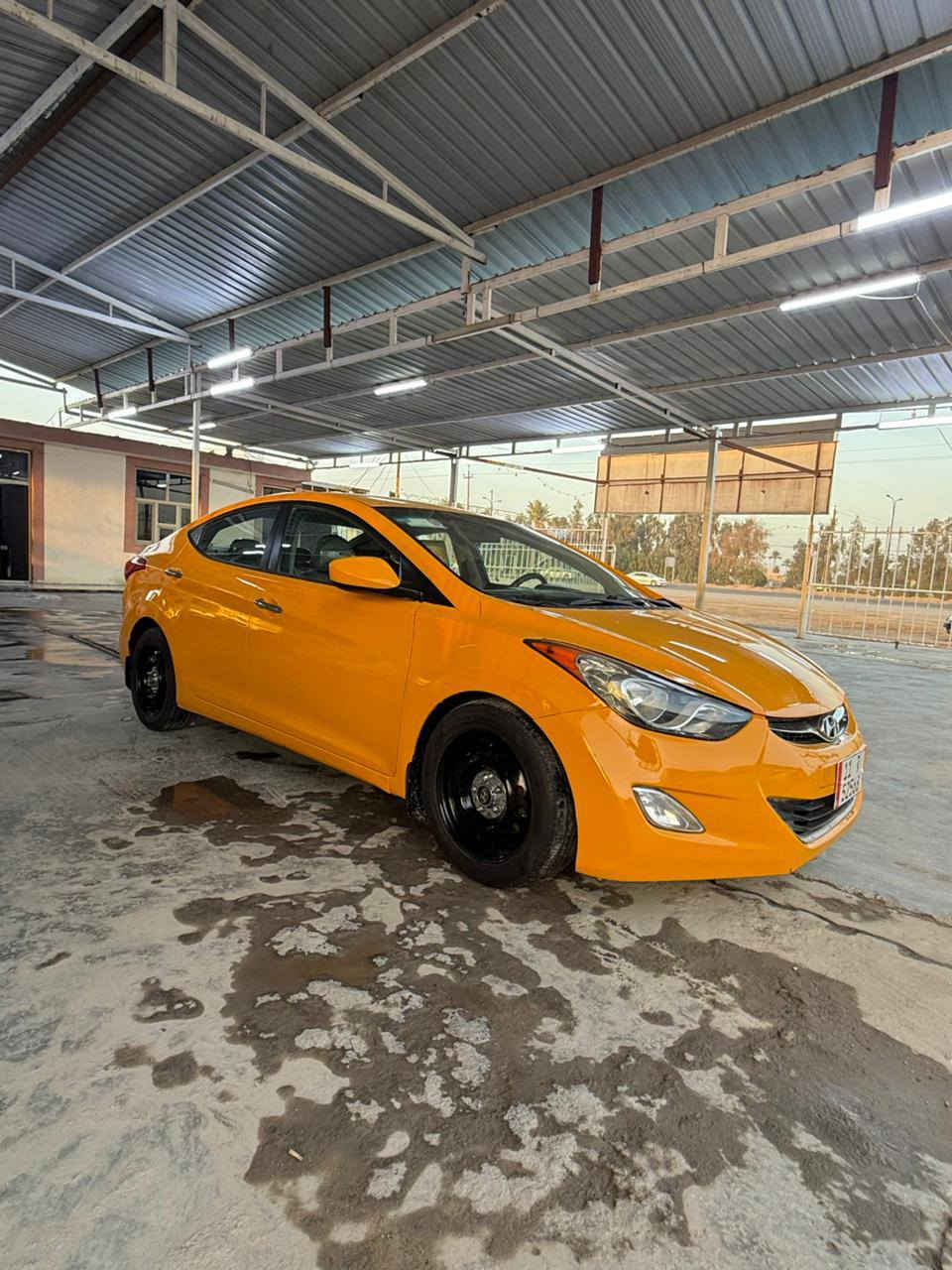 السلام عليكم للبيع فقط
النترا ٢٠١٣ رقم بغداد امريكي 
مصفرة هيئة وغرامات 
السيارة حادثها جاملغ امامي فقط مكفولة من الدواخل والمعجون اكرر السيارة بيها معجون بالبنيد من يم الجاملغ شي قليل 
مكينة ١٨٠٠ خير من الله بدون لاتنقيص ولا تبخير 
كير خير من الله والسيارة كلش ناعمة
تخم تاير جديد اندنوسي  
داخل السيارة مدوشم كشنات بالكامل سيارة مال جناي ومصروف عليها وبالعافية ع الياخذها 
العنوان بغداد اليوسفية 
السعر ١٠٣ 
***********
