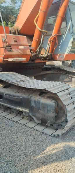 حفارة EX 330  hitachi   موديل 2000 للبيع 
*********** 
كلار - سليمانية
