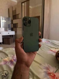 13 برو ماكس ذاكرة 256 البطارية 100  النموذج M  مبدل شاشه وبطاريه اصليا...