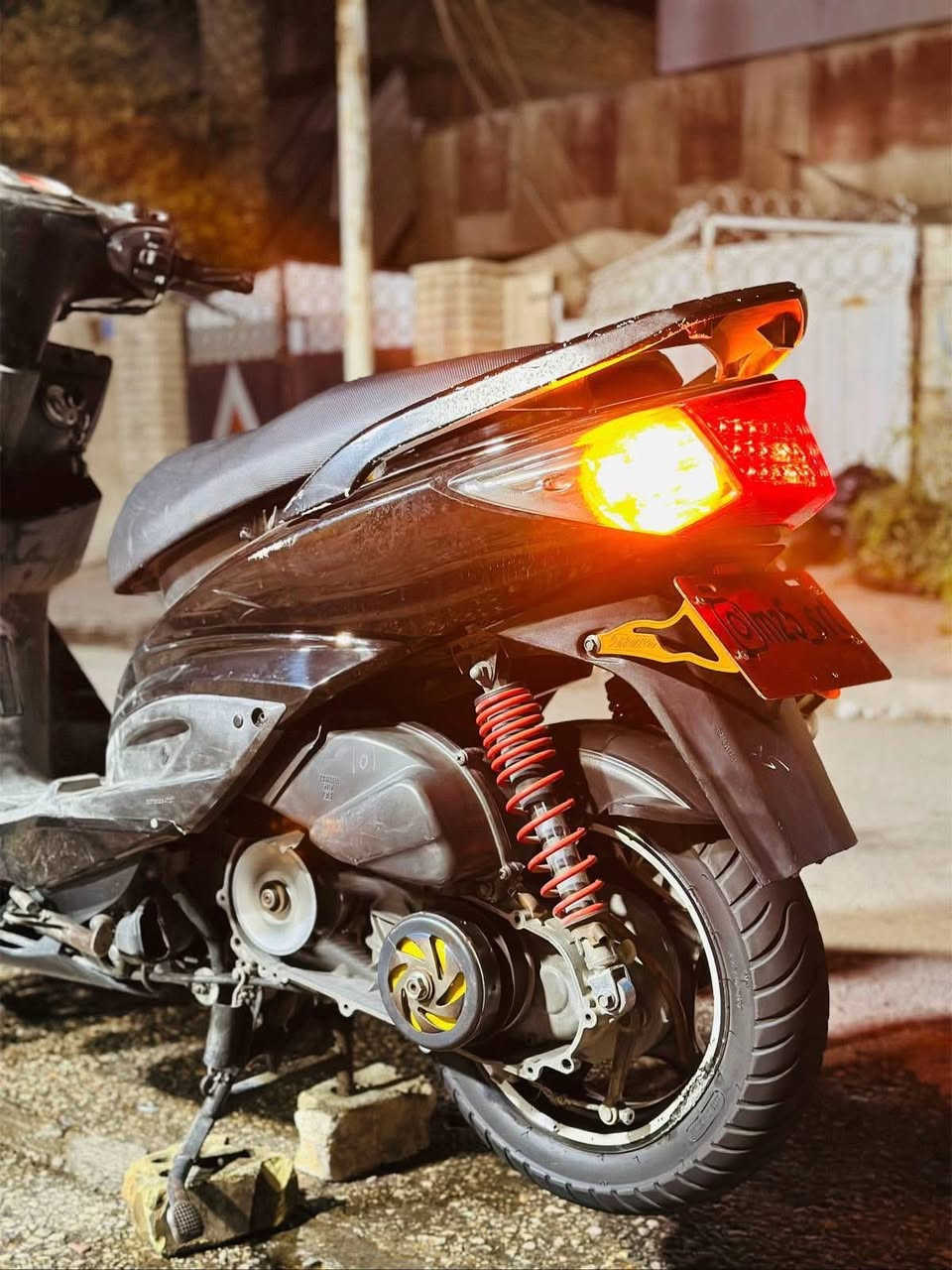 السلام عليكم دراجه سكنس فحل نوزل مكينه 59 صاروخ دراجه بيها تزويد اصلي سلف و كلج خلفي تايون وصدر رياضي وفج للبيع او مراوس باقي تفاصيل خاص


**إذا كنت صاحب هذا الإعلان وتريد حذفه لأي سبب، رجاءا أرسل رسالة إلى الدعم الفني**