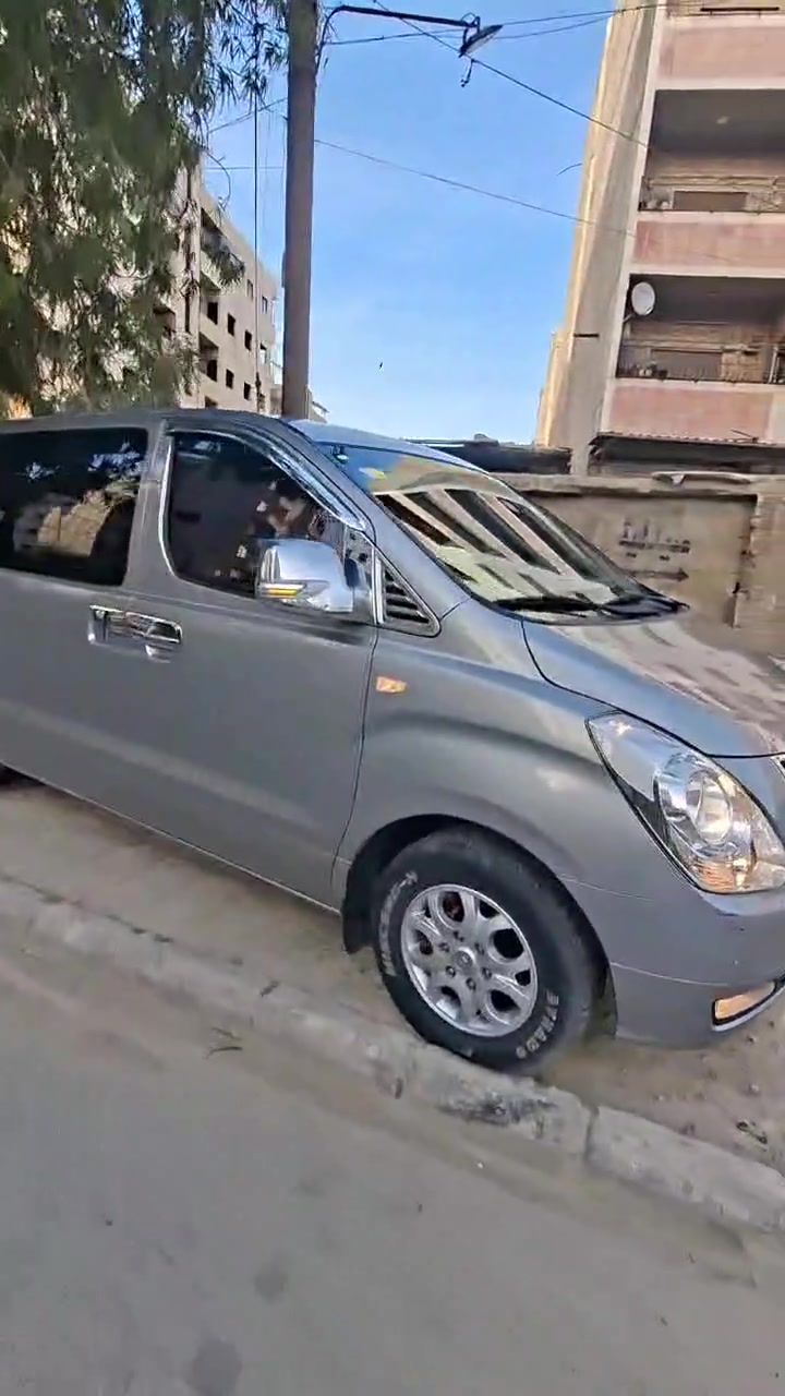 💥 اقرأ الوصف🔥 عرض خاص من     ،،،معرض رحمه 💥
فان H1  سياحي 🛑 2013 💥اكمل وصف  عدا فتحة
          🔥 غير عادي 🛑  
  وارد كوري💥طقم نكل كامل 
        تحكم دجتال
      غمازات مرايا
     🔥 شاشه عرض 💥
مكيفين خلفي أمامي2  💥
فريزتين خلفي أمامي2  🔥
كشافات 💥
 حمايات كراسي💥
قفل مركزي
بلور كهرباء💥
دواليب جديدة💥
بطاريه وكاله🔥
بلوركهرباء🔥
مراياكهرباء
دواليب جديدة🔥
بطاريةوكالة🔥

🔺 ادخال جديد🔥
🔺 وارد كوري 🔥
🔺 مازوت 🔥
#العنوان
ريف دمشق / الكسوة
#للتواصل
0951555342 📞📲
0995271161
الزباين  الكرام سيارةبحاله الوكالة
فحص وتسليم


**إذا كنت صاحب هذا الإعلان وتريد حذفه لأي سبب، رجاءا أرسل رسالة إلى الدعم الفني**