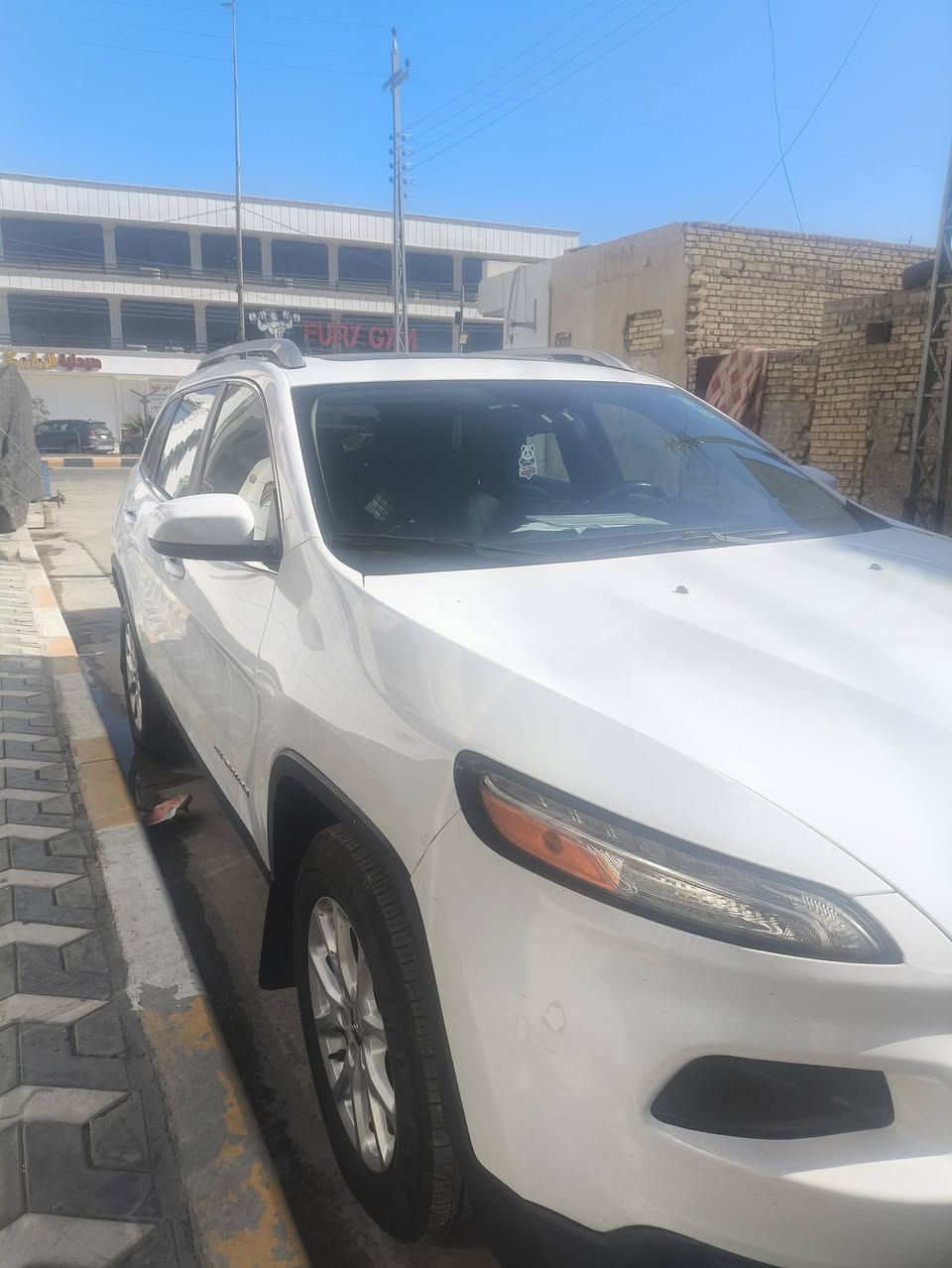 جيب 16 فول مواصفات مكفوله
6سلندر السياره جاهزه
‏‪0771 135 2985‬‏
