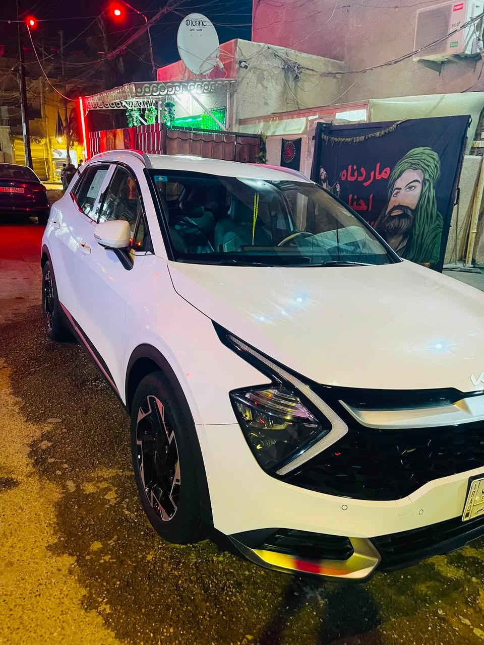 سبورتج 2023
كفالة عامة من كلشي عدا رصعتين فقط 
 رقم بغداد دولي شخصيا 
ماشيه 23 الف وقابل للزياده 
- وارد خليجي 
‏‎ - قماره حديد 
- بصمتين
‏‎ - مكينة.٢٠٠٠ دوش 
-‏‎ مرتبط بناقل حركة أوتو 6 نمر
‏‎ - عدد AIR BAG6
‏‎ - حساسات أمامية 
‏‎ - حساسات خلفية
‏‎ - لايت زينون + LED
‏‎ - كشافات 
‏‎ - بك لايت LED
‏‎ - ويل كب 19
‏‎ 
-‏‎ اريل نفكيشن
-‏‎ تشغيل عن بعد 
‏‎ 
‏-‎ دشبول شاشة 
‏‎ - شاشة ابل كار بلي واندرويد اتو
‏‎- كاميرا دوارة
‏‎ - المقاعد جلد 
‏‎ - تدفئة المقود والكشنات الأمامية
‏‎ - مثبت السرعة Cruise 
- الأوامر الصوتية
‏‎- أوضاع القيادة  Drive Mode
‏‎ - فحص أنظمة السيارة 
‏‎ - حساسات ضغط اطارات 
‏‎ - شفتات مقود

‏‎ - هاند بريك بصمة 
‏‎‏- ABS 
‏‎‏ - Auto Hold    أوتو هولد
‏‎‏- ISO Fex        ايزو فكس
‏‎- نظام مانع الانزلاق
‏‎- نظام نزول المنحدرات 
‏‎- اشارة في المرايا الجانبية
‏‎- مخرج منفذ الطاقة 
‏‎‏- حساسات كامله داير السياره 
- شاحن هاتف لاسلكي 

للبيع 

السعر 205$
ميعجبك السعر لا تعلق اكونلك ممنون
رقم ‭***********
مكاني بغداد الشعب
