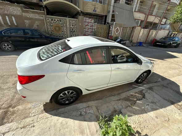 اكسنت موديل 2015 خليجي ماشية (82) رقم بغداد انكليزي الجديد  باسمي سنوية وهزة جديدة محرك 1600 دوش دبل قطرة ممتاز كير اوتو ممتاز فتحة سقف فول مواصفات  ارضية مغلفة جلد عده الشركه وكتلوكاتها تبريد تدفئة ممتاز للاتصال *********** متوفر واتس اب السيارة بدون صبغ بدون حادث  بدون تبديل فقط دوسة اسفل باب مكاني بغداد  سنويه بأسمي  للبيع السعر 116$ بغداد
