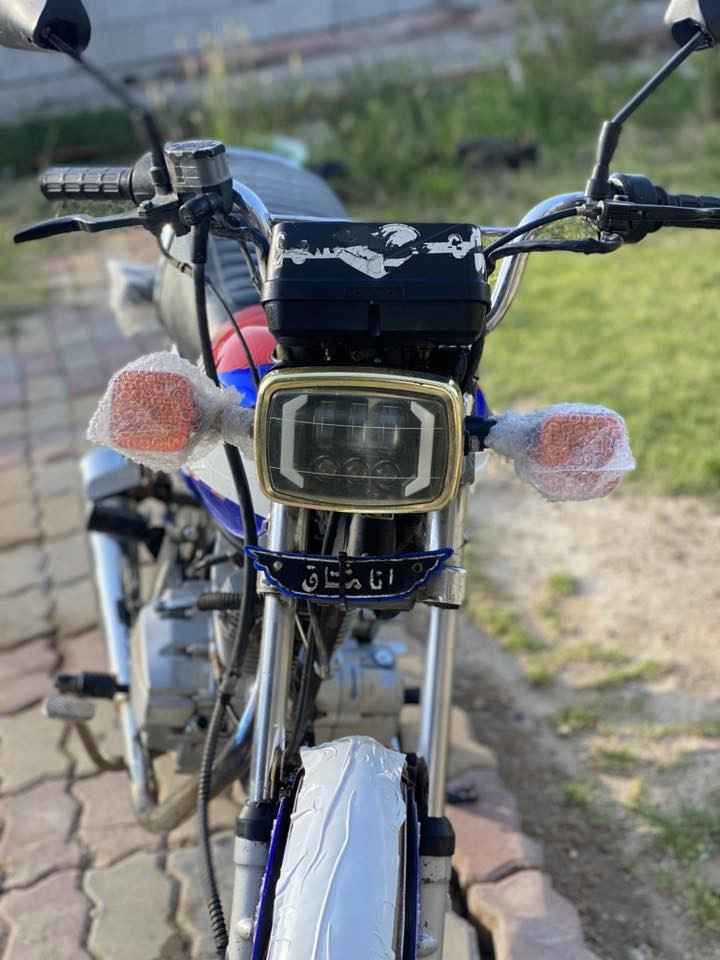 دراجه ايراني للبيع موديل 2020اوراق منفيس فقط كهربائيات كلهه شغاله نشاط فول دراجه اي نقص مابي السعر 500وبي مجال للشراي مكان الرمادي الشراع للستفسار ***********
