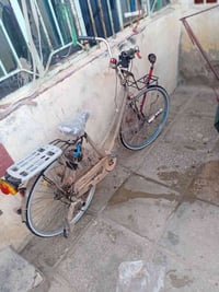 هذا البايسكل للبيع مقفول من صبغه الالوان الديوانيه غماس مدحيه رقم 0788...