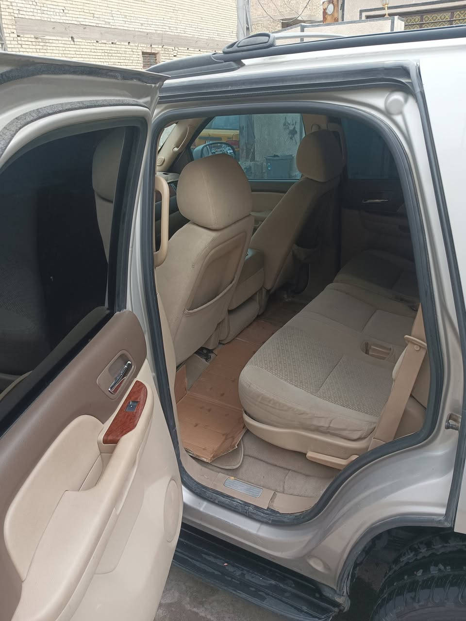 السلام عليكم جمس للبيع سياره ادوات دخول جديد 2007 سياره خليجي مقفوله من كص بغداد***********
