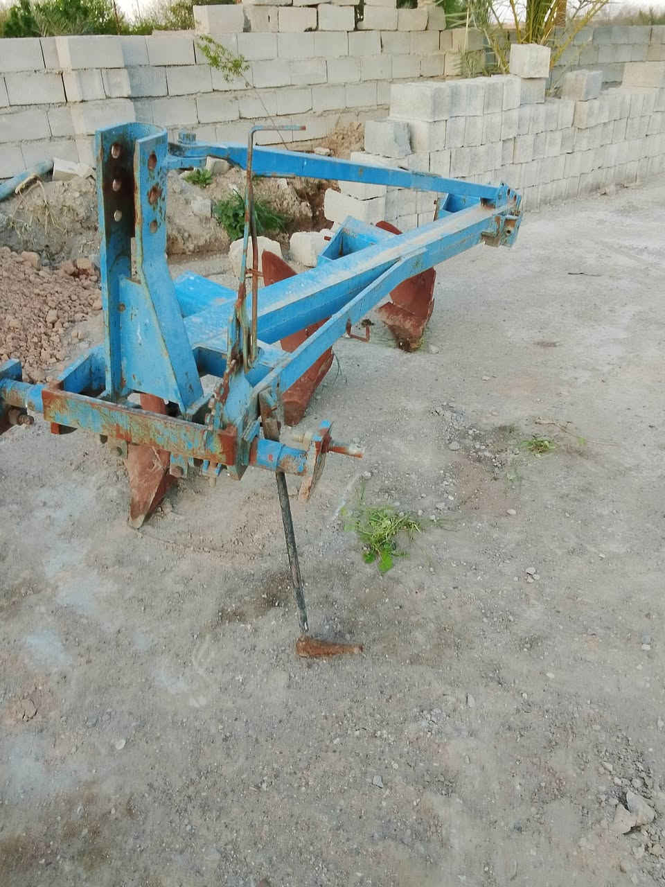 للبيع فدان حدادي حجم 14مكان ديالي ***********
