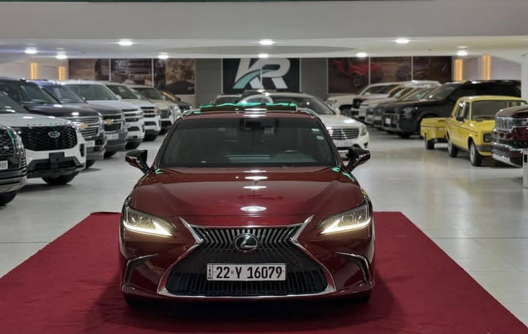 لیکزیز مودیل 2023 
حجم ES 350 
مودیل 2023 
فول مواسفاتی ئەمریکیە
کلینە بێ بۆیاخ بێ سارد بێ دەعم و لێدران 
سڵاید و کوشن جلدو هیتەر و خزن
شاشە دیجیتاڵ و رادرو ئۆتۆ ستۆپ 
شاشە گەورەو کامل حاسەو کامێرا 
مکینە 6 پستون  3.5 بێ هایبرێد
40 میل رۆشتوە هەموی لەسەر شریکەیە
سعر 295$مجال
ناو نیشان سلیمانی ***********

لیکزیز مودیل 2023 
حجم 350 es
 فول مواصفات ێمریکی 
سیارە بدون صبخ بدون حادث
بدون ارباک بدون تبدیل کلە بلادی
مکینە 6 سلندر ۳.٥ بدون هایبرید 
سعر 295$ مجال
*********** السليمانية, العراق
