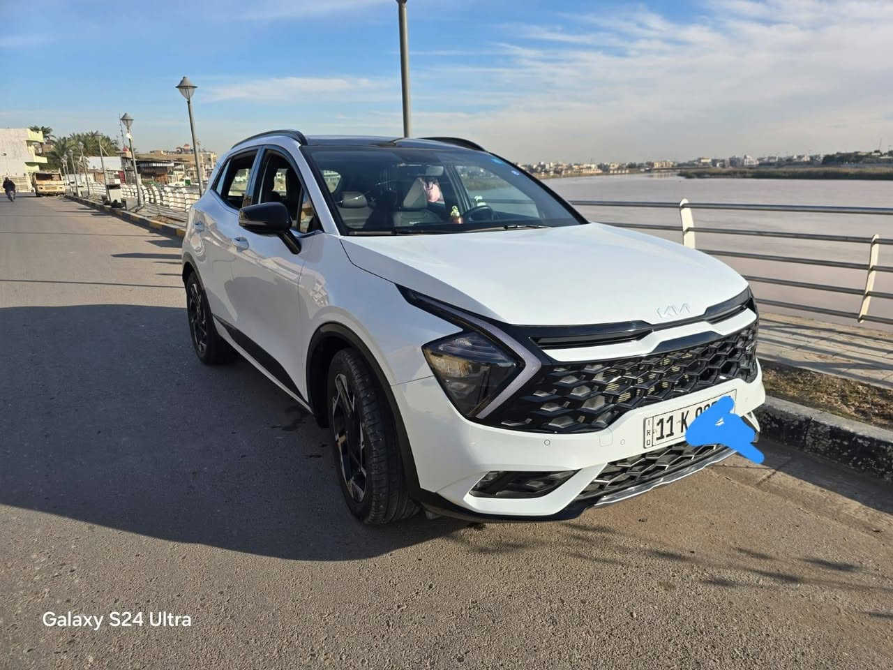 السلام عليكم ..
سبورتج 2025  فول جيتي لاين الدوليه

ماشيه اقل من 3000

بيه بارد  باب عكس السائق وبيه طخه  بالباب الخلفي موضحه بالصور

السعر 255  وبيه مجال

***********

بغداد / الكريعات
