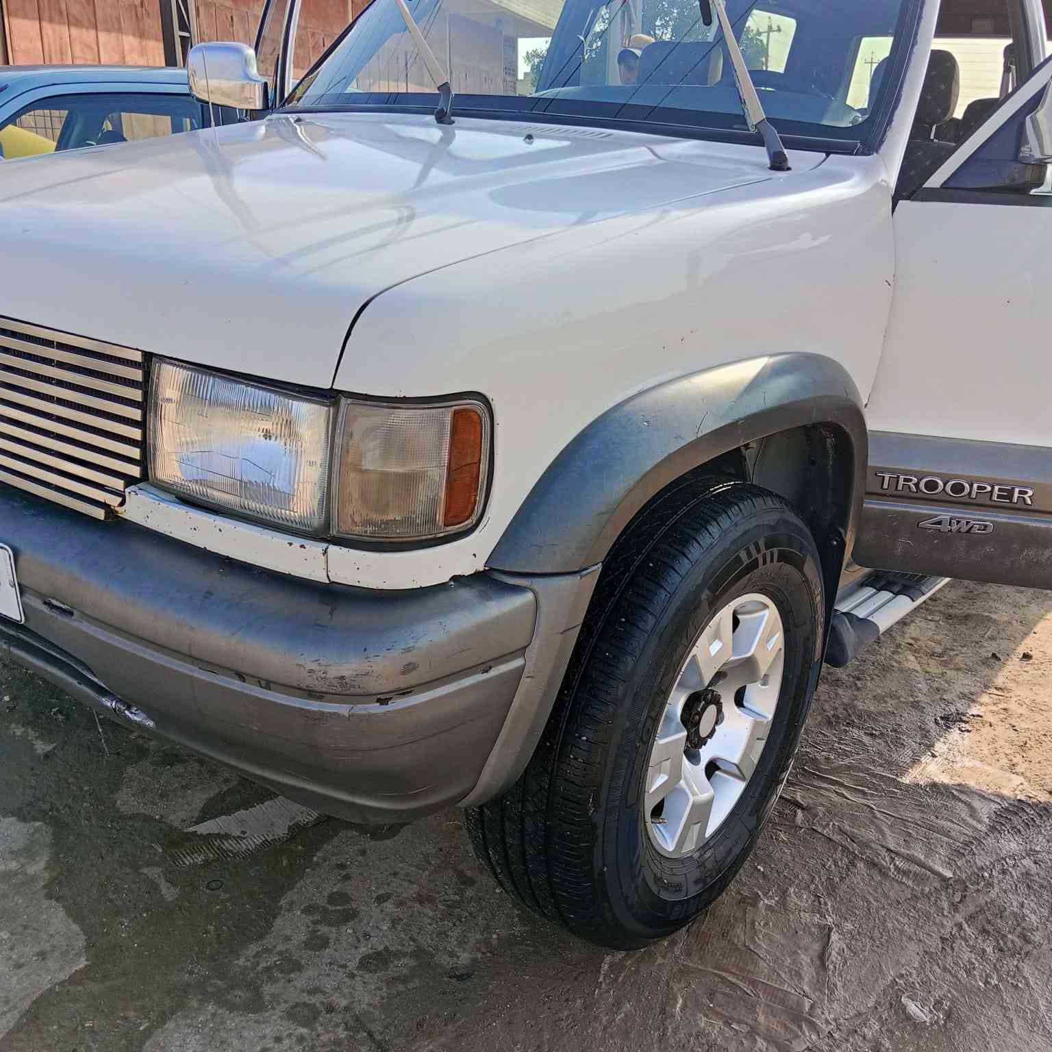 سلام عليكم ازوزه ياباني موديل95 رقم كربله مشروع وطني نكليزي سنويه30 تحويل مباشر مكفوله من ضربه والتجيه والكلبه والصبغ والعيب شرعي مكينه وكير فيفيتي مكفولات تخم تاير جديد سياره حلوه احله من صور مكان ناصريه شطره سعر55وبيه مجال للشراي ***********
