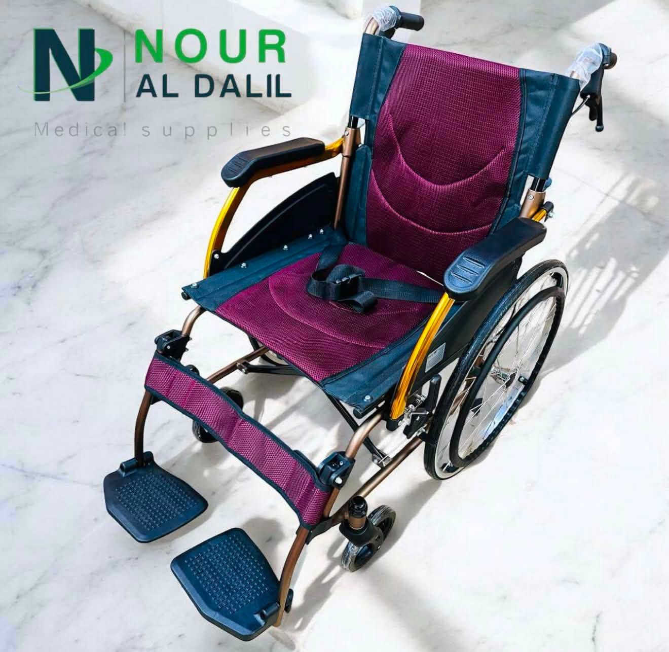 ✨ نقدم لك التميز من الكرار  للمستلزمات الطبية ✨
هل تبحث عن كرسي متحرك يجمع بين سهولة التنقل الفائقة والحل العملي للنظافة الشخصية؟ كرسينا المتحرك الجديد المصمم بعناية هو الإجابة.
لماذا تختار هذا الكرسي؟
🚀 وظائف متعددة: تصميم ذكي يدمج نونية (W.C) مخفية وسهلة الإزالة أسفل المقعد المريح، مما يوفر الكرامة والاستقلالية للمستخدم ويقلل الجهد على مقدمي الرعاية.
🛡️ هيكل متين وخفيف: إطار معدني مطلي بالكروم عالي الجودة لضمان الصلابة ومقاومة الصدأ، مع وزن مناسب لسهولة التوجيه والتخزين.
🛏️ راحة قصوى: مقعد ومسند ظهر بكسوة جلدية مبطنة وسهلة التنظيف. مساند ذراع مبطنة ومساند أقدام قابلة للتعديل وقابلة للطي.
♿ سهولة الحركة: عجلات خلفية كبيرة ذاتية الدفع للتنقل المستقل، وعجلات أمامية دوارة لسهولة المناورة في الأماكن الضيقة.
🔒 الأمان أولاً: مزود بفرامل خلفية موثوقة لضمان التوقف الآمن والثبات عند الاستخدام ككرسي مرحاض.
الكرسي المثالي لـ:
 كبار السن.
 ذوي الاحتياجات الخاصة.
 فترات التعافي بعد العمليات الجراحية.
💯 جودة مضمونة من "الكرار  للمستلزمات الطبية" - نحن نهتم بكرامتكم وراحتكم
☎️***********
موقعنا كربلاء المقدسة-حي العامل مقابل العماره الحمراء - مجمع بركات موسى الكاظم (عليه السلام )
#سكراب_طبي
#سكراب
#مستلزمات_الطبية
#مستشفيات
#كادر_الطبي #الاطباء #التمريض #تحليلات_مرضية
