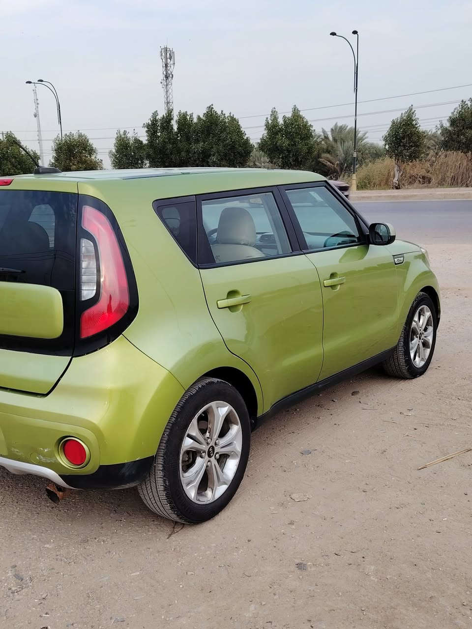 السلام عليكم صول 2018حادثه بس جاملغ امامي وباب كلير محرك 2000مامفتوح رقم سليمانيه باسمي بدون دواخل السعر 113وبيها مجال ***********
