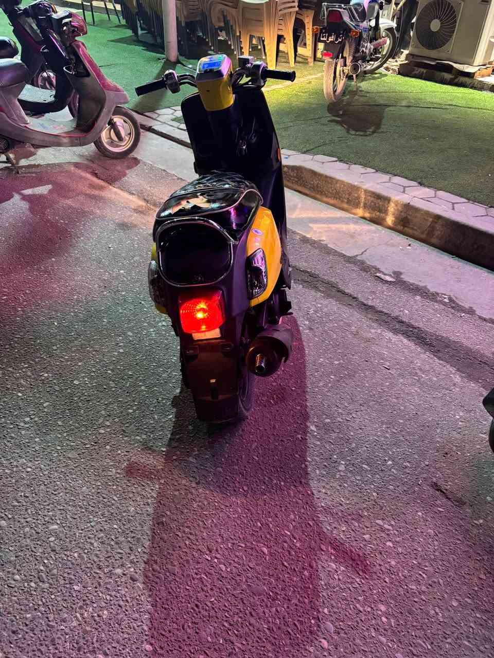 ماكس بوليسي مسطره نوزل 2010
لون مميز ليموني 
صالنصه تزويد
سعر1,100
دراجه نضيفه كلشي شغال 
*********** كربلاء, العراق
