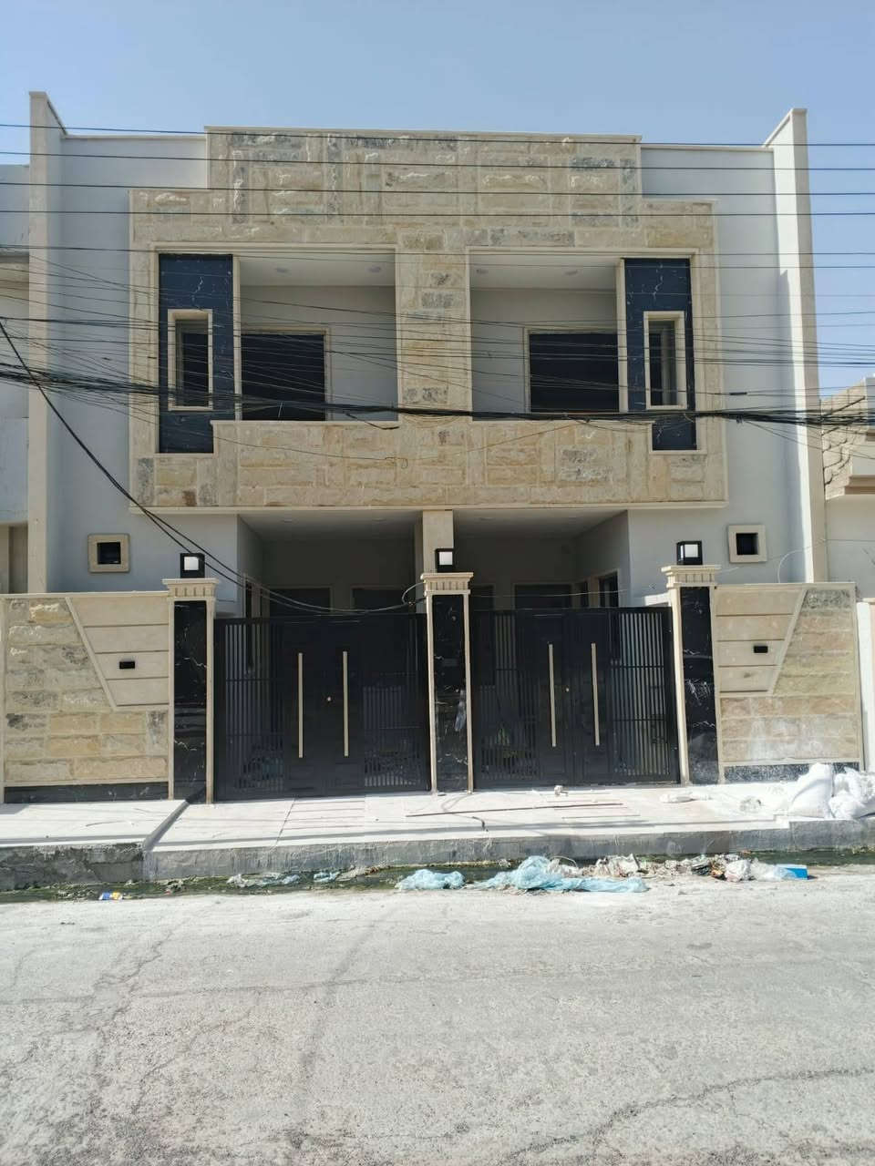 🏠🏠دارين للبيع للبيع 🏠🏠

🕋اتجاه الدار قبلة🕋

بسعر مناسب جدا 2026

🔑استلام مفتاح🔑

📍الموقع حي الميثاق قرب مجسر الميثاق 

طابقين

3غرف نوم

صحيات بالطابقين

مطبخ 

المساحة100

الواجه 5 

↕️مكون من طابقين

✅سعر الدار عبر الهاتف 

مكتب التهاني للعقارات سايدين الميثاق مجاور شركة الحافظ 

👤فيس بوك #مكتب التهاني للعقارات

☎️***********☎️

☎️***********☎️
