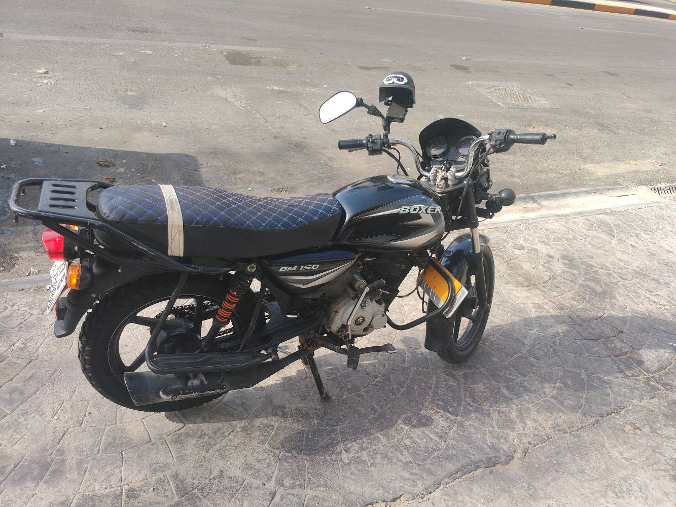 دراجه بوكسر كلاسك موديل 2021 مرقمه باسمي رقم وسنويه ذي قار مبدله ولفات وبستم 