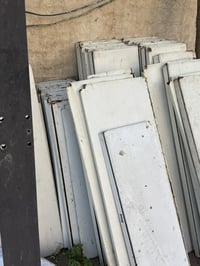 رفوف سفينة للبيع الحجم ١٠ متر نضافة ٦٠٪؜ للاستفسار: ٠٧٧٠٨٦٣٦٦١٦