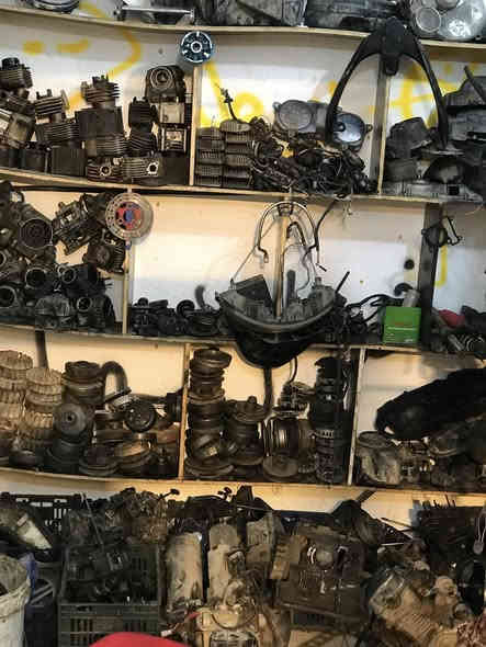 شتريد موجود تفصيخ الكفاح الثانيه 
اتريد تورنه نطلعلك سن موجود 
تفصيخ ماكس 
تفصيح يوماها 
تفصيخ بطه 
تفصيخ اي دراجه تعجبك موجود 
تفصيخ اف اس موجود 
تريد تصفير الكلجات هم نصفرهن 
قطع غيار يابان موجود 
تصليح شرد الضمان 
نضرب كراين كورات فقط اتريد ونرتبلك الكور وتنضف مووجود
عندك شرك وصخه نضفه الك 
اي دراجه وبخدمتكم اخوك مصطفى 
العنوان شارع الماطور مقابل حمزه السوري مجاور جامع لامام علي محل اسمه خدمات يومها ***********
