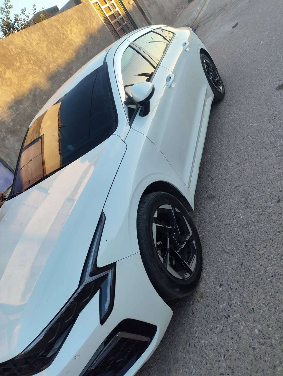 كيه فايف موديل 2024 وراد كوري فول مواصفات ماعده فتحه غاز بلاد محرك الفين دوش سياره كفاله لون ابيض صدفي لوم مميز بدون رقم بصره تسجل جميل محافظات ماعده لإقليم
سياره ممشى 80  مكاني بصره  علمن وكيل كل محافظة عندي بصم
***********
