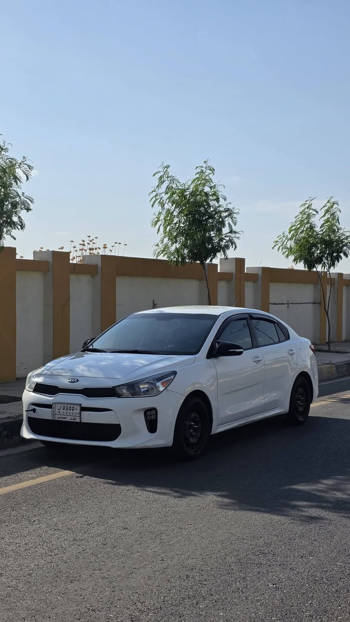 السلام عليكم
ريو مواصفات الـ S 
اربع جامات كهرب 
قفل مركزي 
شاشة Android Auto/Car Play
تحكمات ستيرن للشاشة و مثبت سرعة

رقم نينوى شرط التحويل 
السنوية تسقط بشهر الثامن 

السيارة وارد امريكي حادثها 
باب السايق وربع الجاملغ امامي بدون دواخل 

السيارة جاهزة ما بيها اي نقص 
موديل 2019 
ماشية 190,000km

محرك GDI مفتوح تعمير رنكات 
الكير AT مرغوب 

للتواصل والاستفسار :   *********** 

السعر : 110$ وقابل للتفاوض
