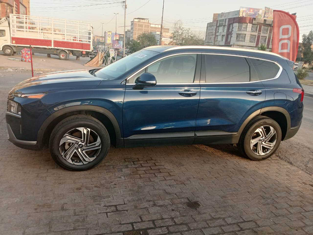 سنتافي

محرك 4 سلندر 2500

بصمة تشغيل _تشغيل عن بعد 

:جنطة كهرباء

تشغيل عن بعد

كير دكم

:كراسي امامي فول كهرباء 

:ابل كار بلي

رادار جانبي وتحذير عند فتح الابواب 

:لايت زنون _بك لايت لد 

سونر موجود بلصور

:ويل حجم٢٠

:نظام تحذير عن وجود حركة في المقاعد
جنطه كهرباء 

حساس اطارات 🛞

:شاشة كبيره GPS

:أنظمة قيادة  4 وضعيات

؛ اوتو هولد _سايد بريك كهرباء

: حساسات امامي + حساسات خلفي
العسر ٢٠٥ $ وبي مجال
السيارة جاهزه _ مرقمة 
مكان السيارة البياع 
*********** بغداد, العراق
