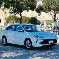 ام جي رووي • ٢٠٢٤ • شاشة وكاميرا جلد