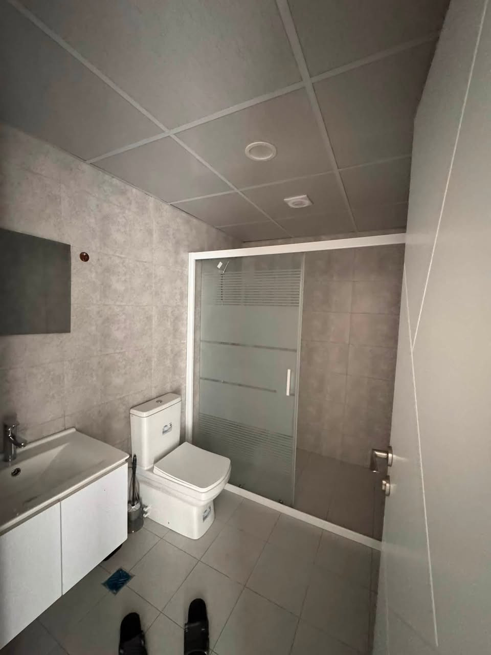شقة للبيع مع نصف الأثاث

📍 الموقع: مشروع فرنسية 2
🏢 العمارة: 2
🏠 الطابق: 14
🌳 الإطلالة: واجهة على الحديقة
📐 نوع الشقة: B

الشقة معروضة للبيع مع نصف الأثاث، وهي جاهزة للسكن وفي موقع مميز بإطلالة جميلة.

للاستفسار والتواصل:
📞 ***********
📞 ***********
