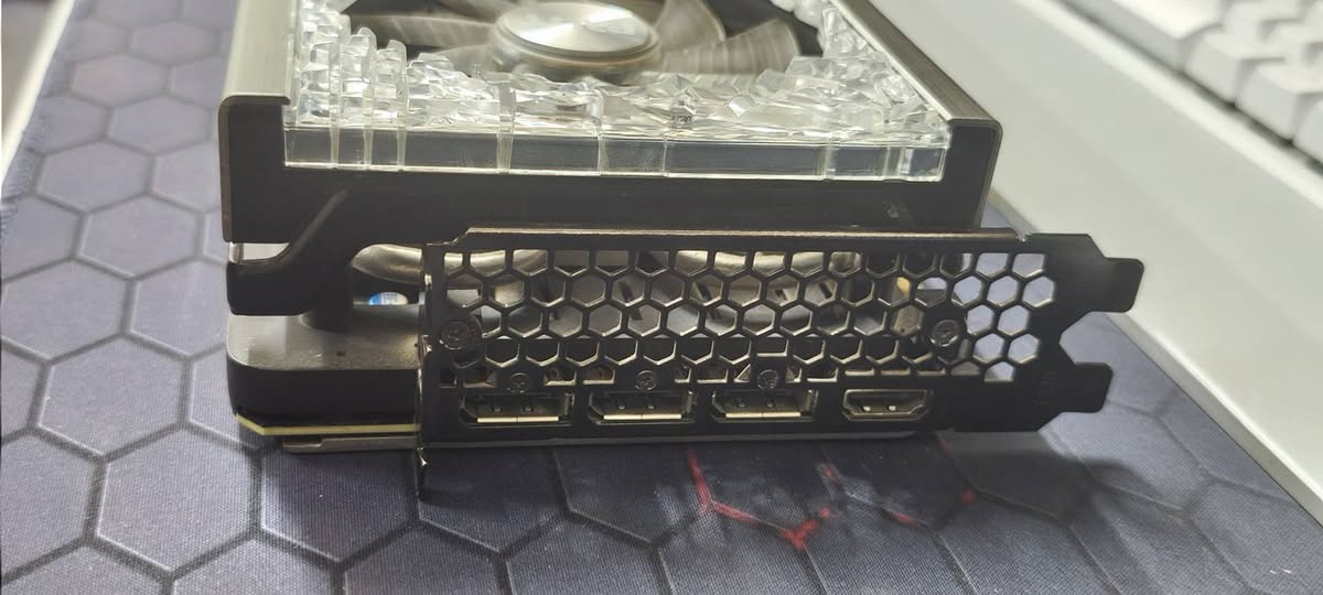 كارت شاشة 3070 كيم روك 8Gb الغني عن التعريف وحش ال2K ب450 عنواني بسماية رقمي ***********
يوجد توصيل لكل العراق
